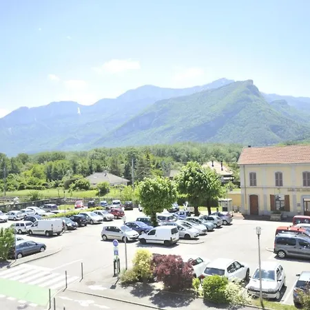 Hotell Alp'hotel *